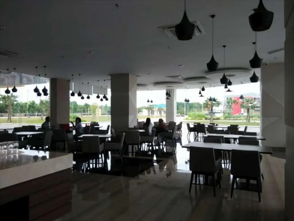 Wing Hotel Kualanamu Airport