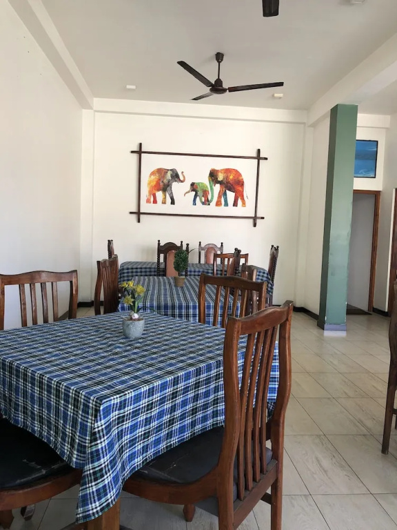 Dasu’s Restaurant & Villa