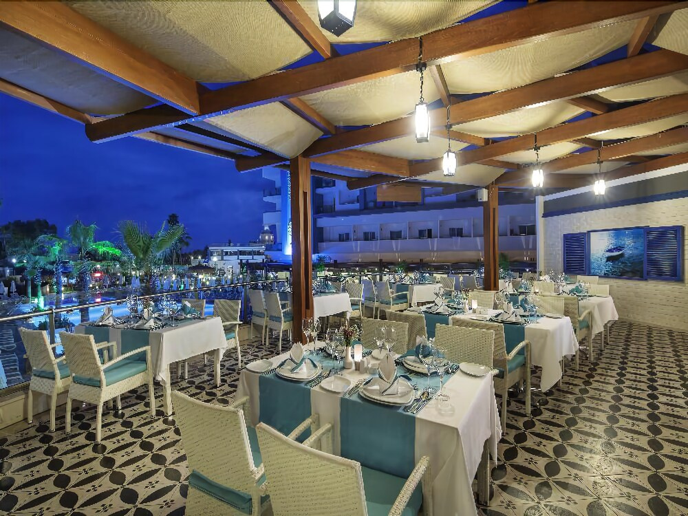 Seashell Resort & Spa