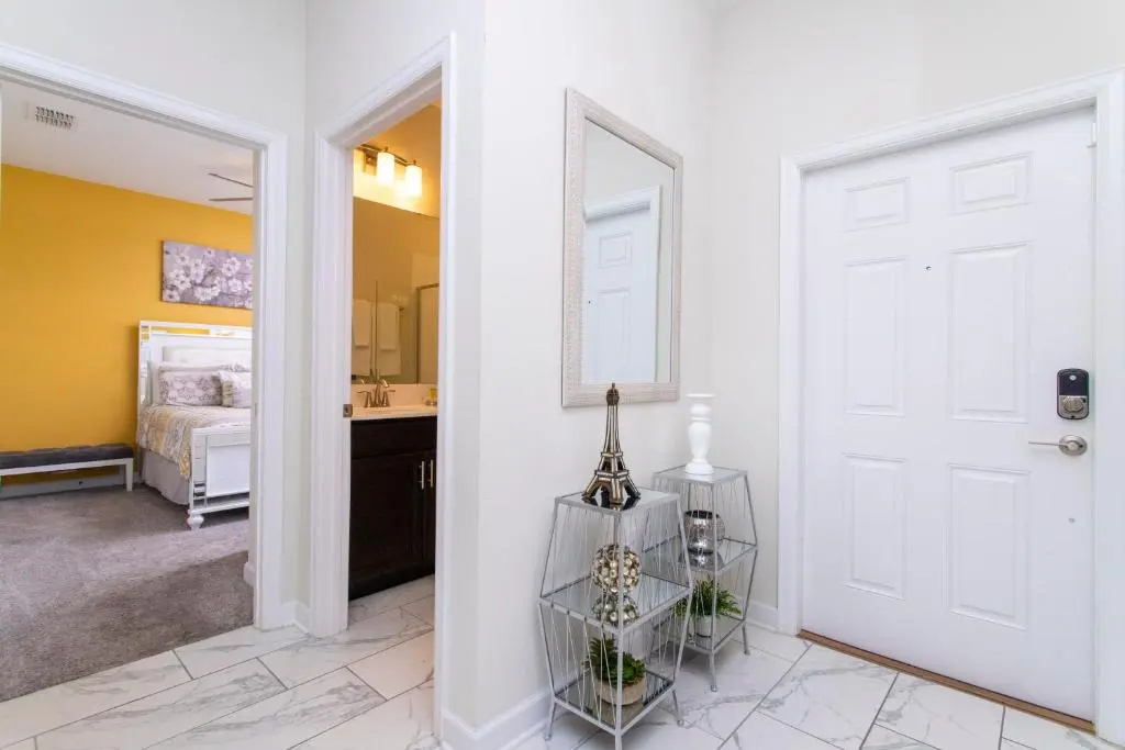 Stunning Four Bedroom w Screened Pool Close to Disney 1559