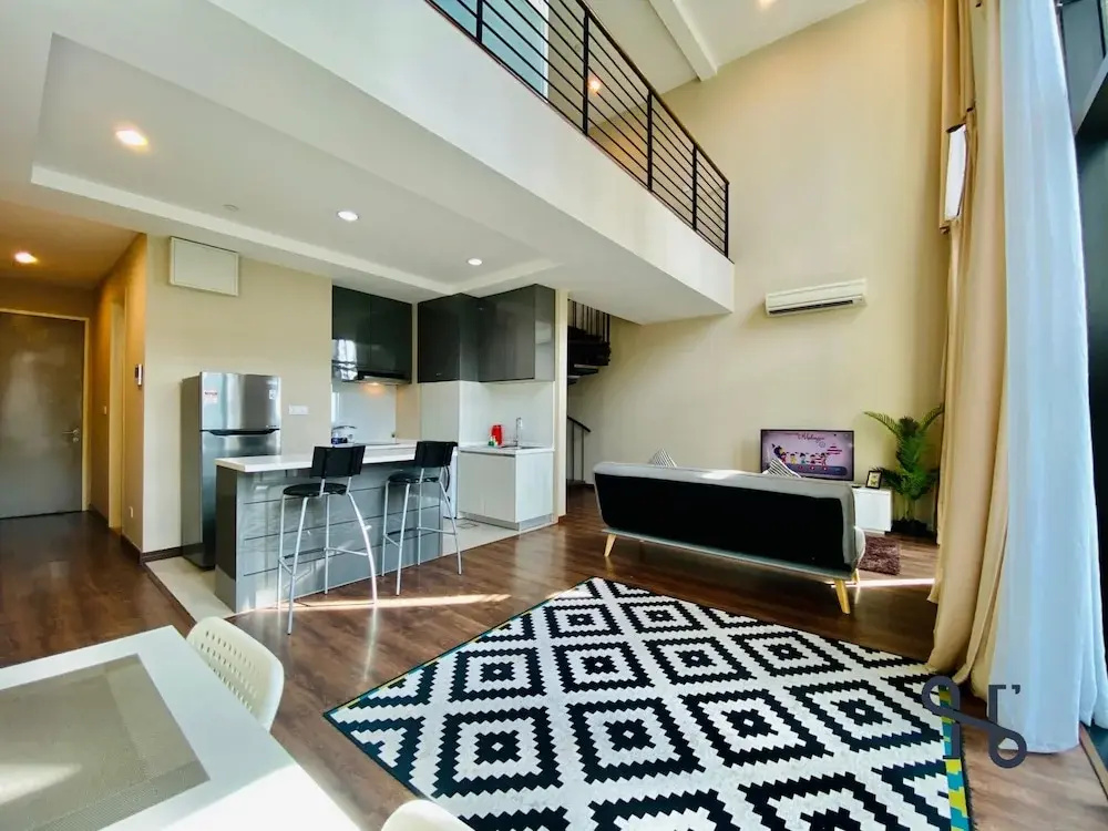 Homesuite' Home at Riverson Soho
