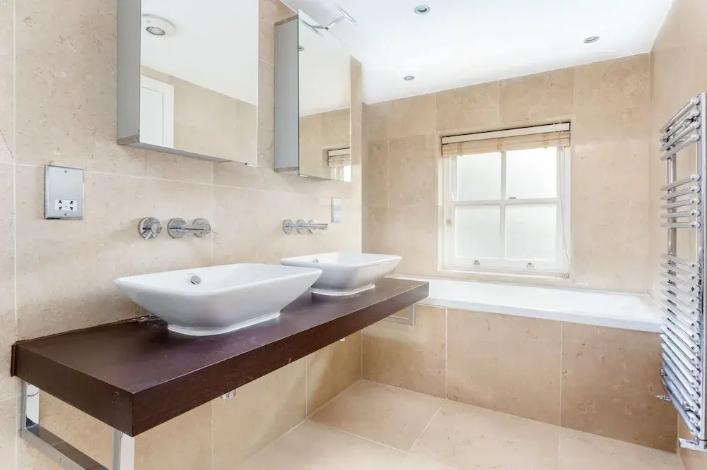 The Crabtree Coach House - 4bdr House With Private Rooftop Terrace