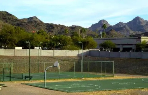 Private Resort Community Surrounded By Mountains w/3 Pool-Spa Complexes, ALL HEATED & OPEN 24/7/365!