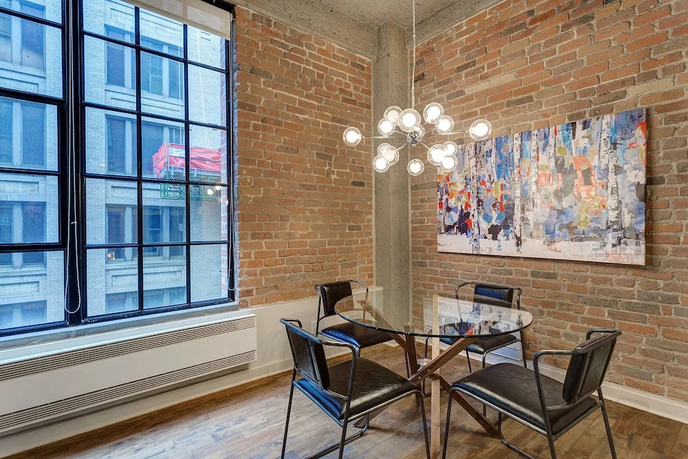 Unity Condo by Hometrotting