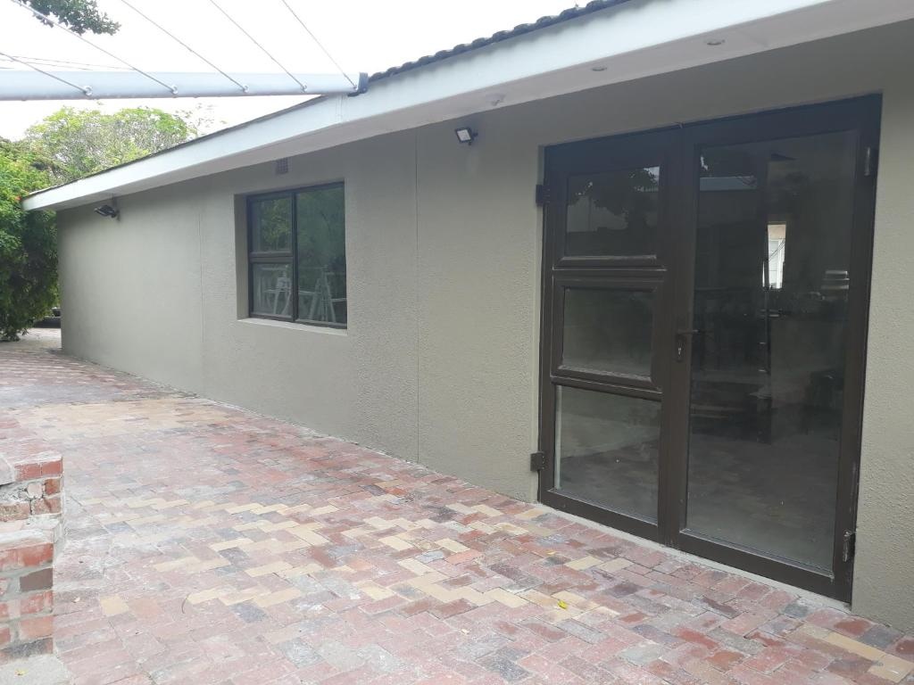 Little Elm Cottage