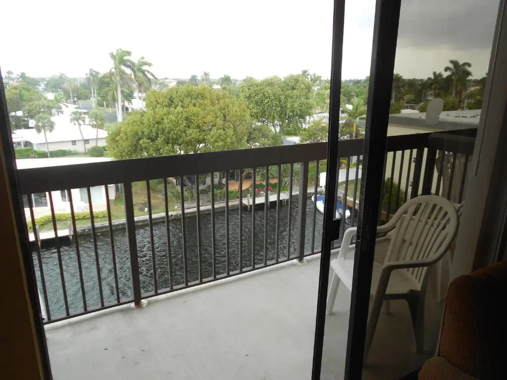 Surfsider Resort - A Timeshare Resort