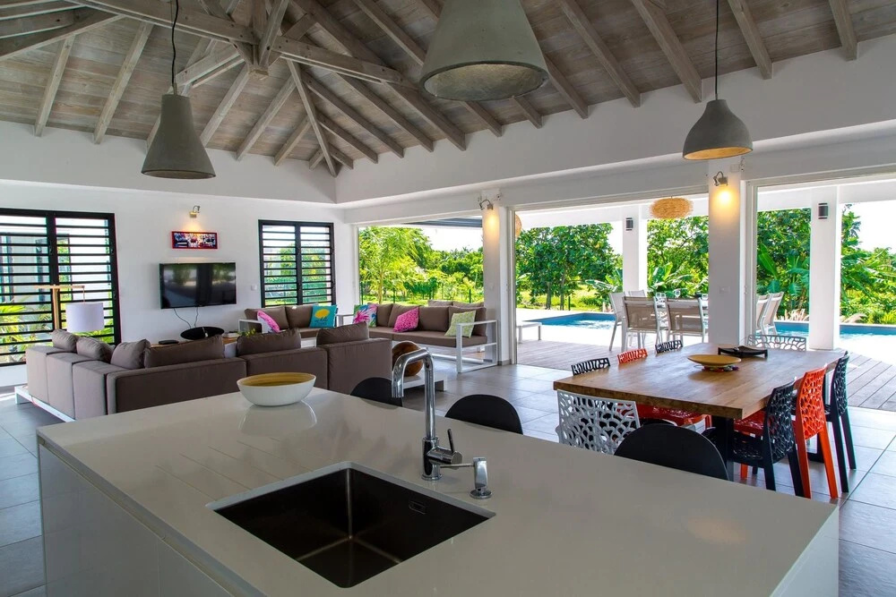 Villa With 3 Bedrooms in Saint-françois, With Wonderful sea View, Priv