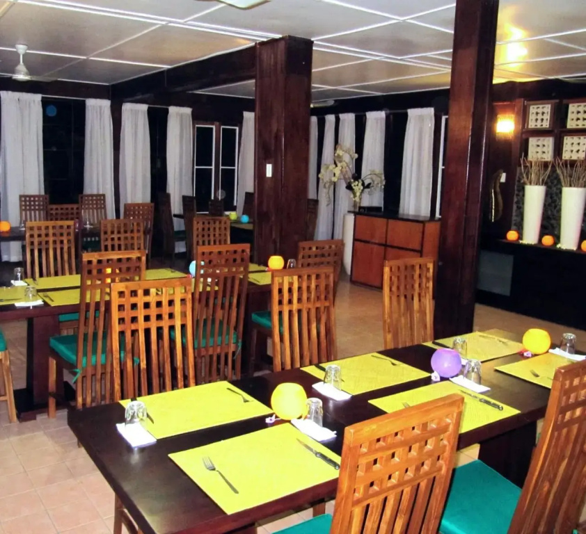 Raintree Lodge