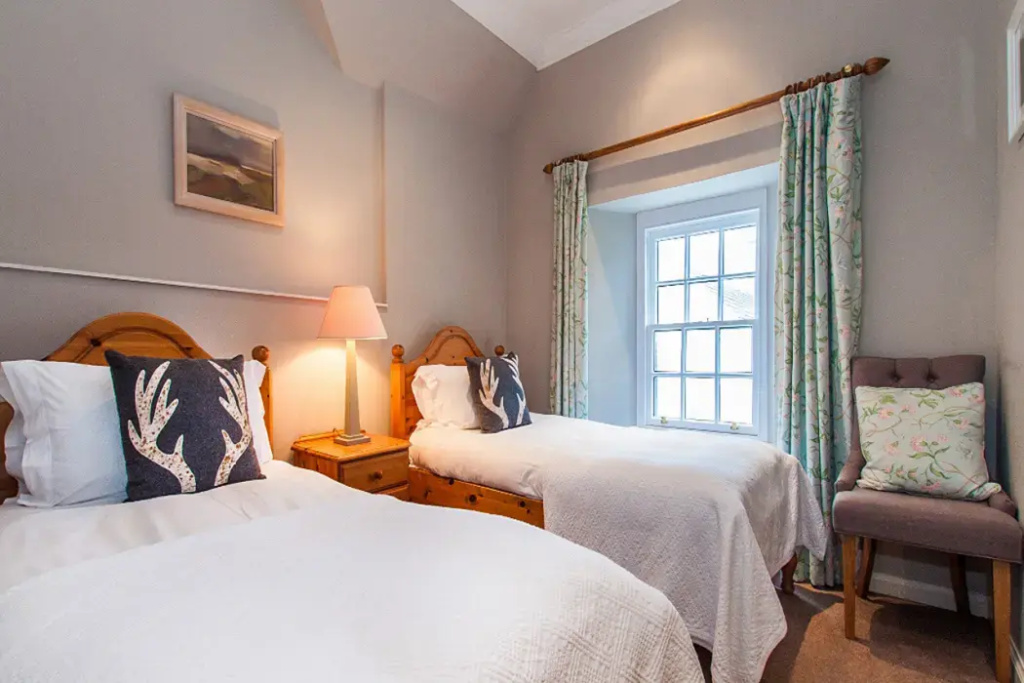The Colonsay Hotel