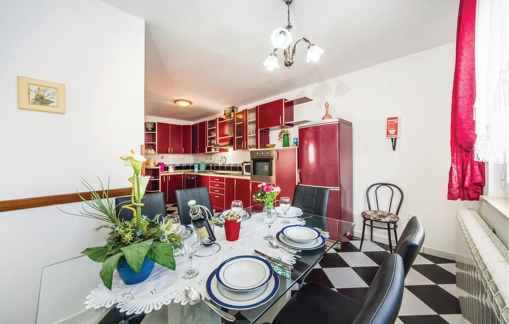 Nice Home in Maslenica With Wifi and 3 Bedrooms