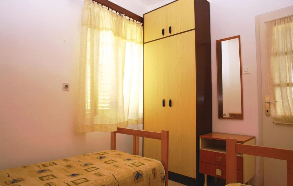 Cozy Home In Pomer With Wifi