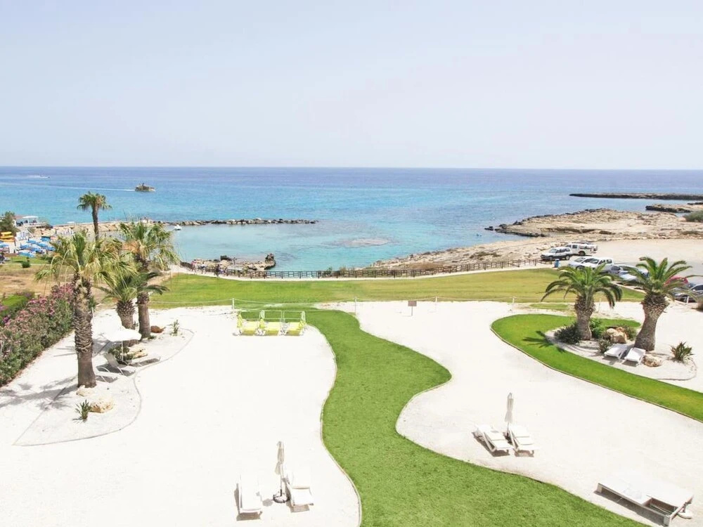 Dion Protaras in Protaras