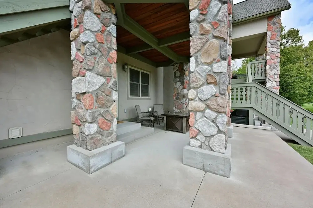 Unit 109 2 Bdrm/ 2 Ba 2 Bedroom Condo