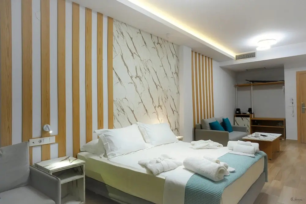Electra Suites