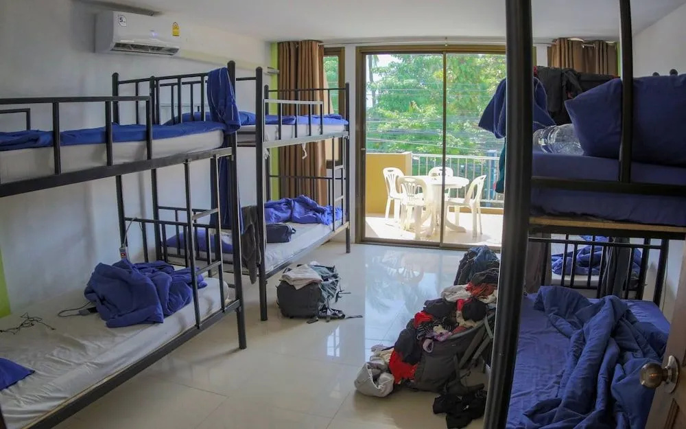 P & T Guesthouse