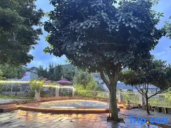 Wanfenglin Mijing Wujie Homestay (Wanfenglin Tourist Center)