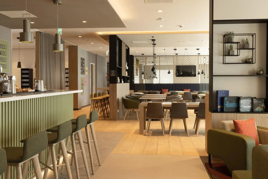 Holiday Inn - Eindhoven Airport by IHG