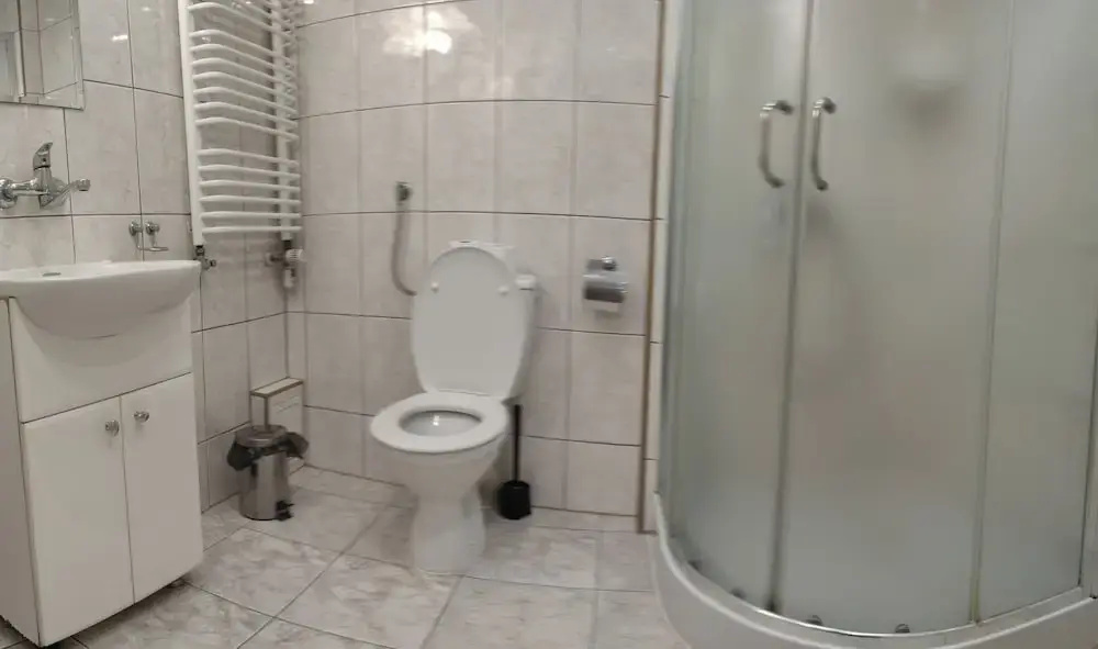 Guest Rooms and Family Apartments