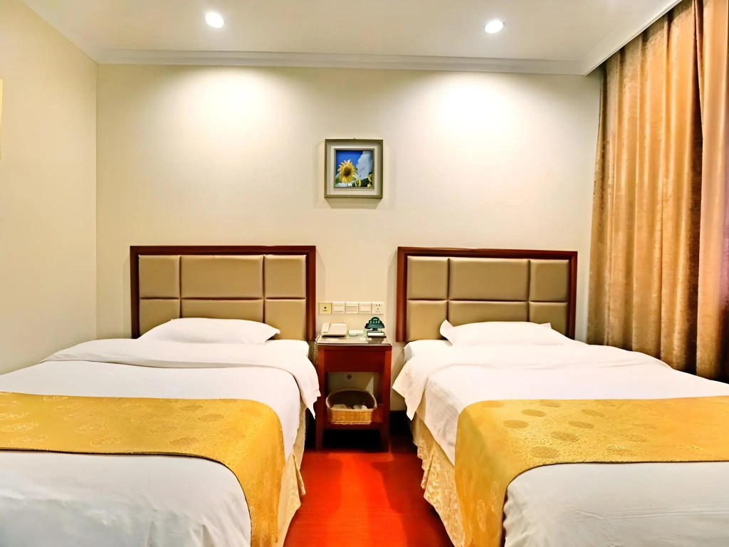 GreenTree Inn JiNan Bus Terminal Station Express Hotel