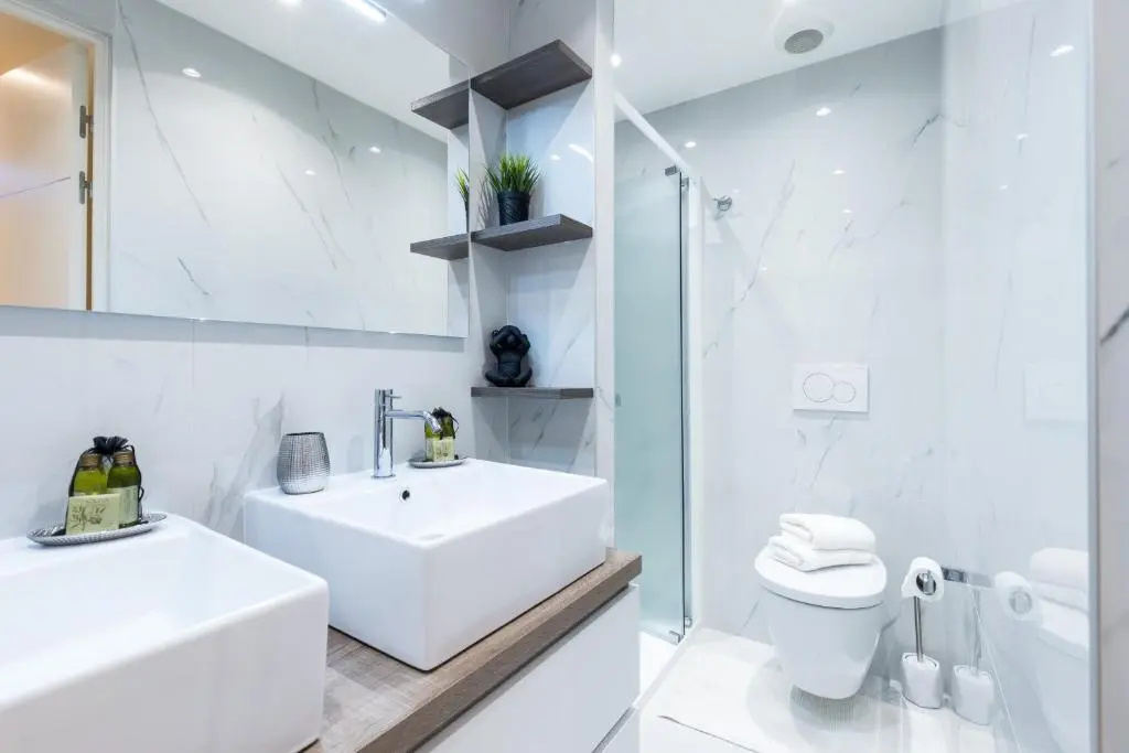 Luxury 3 Bdr Garden & Parking - Angels' Garden