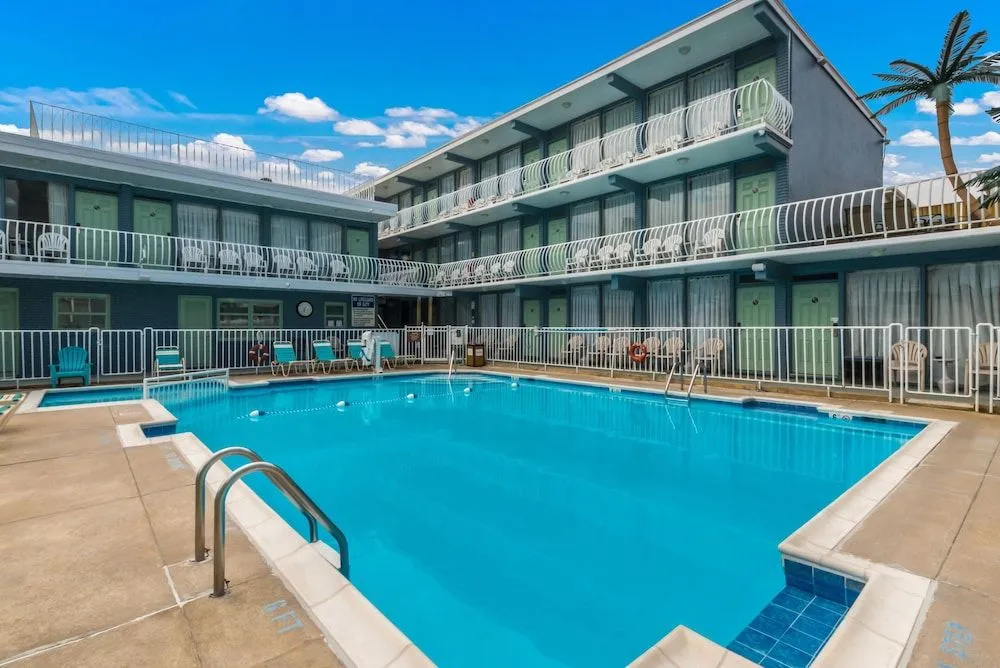 Le Voyageur Motel