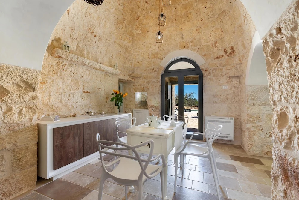 2822 Marì Trullo by Perle di Puglia