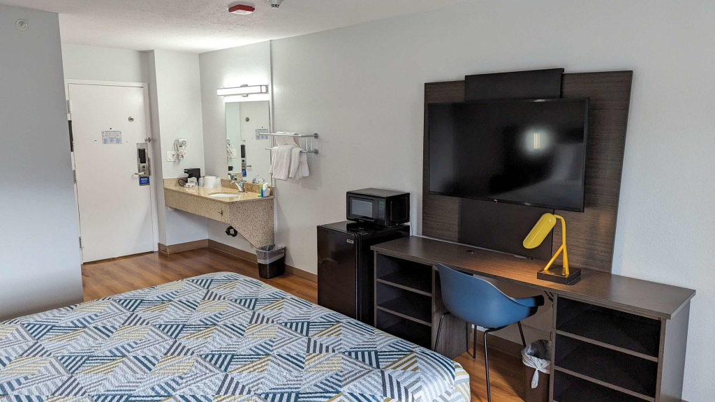 Motel 6-Framingham, MA - Boston West