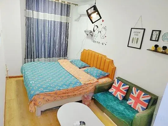 Pig Pig Sister's Apartment (Shenyang Construction University Shop)