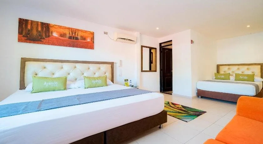 Hotel Vanguardia Real
