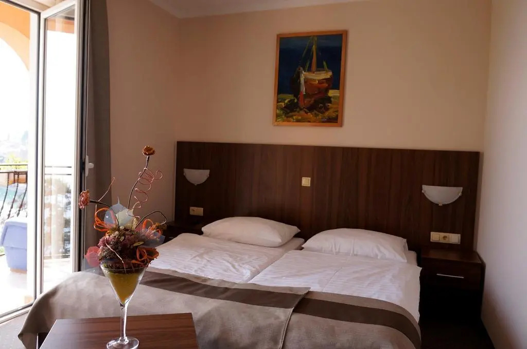 VILLA VOLOSKO with private parking and breakfast,seaview