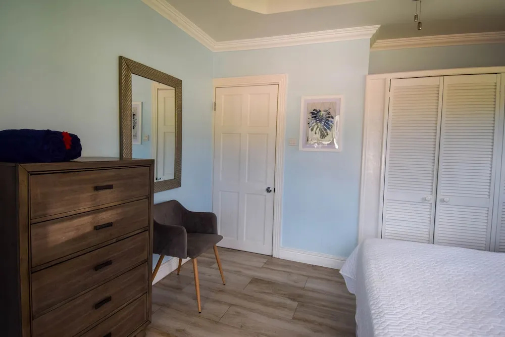 Sea Piton View Apartment- Location, Convenience, Modern Living