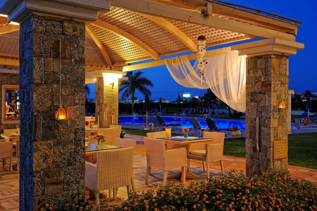 Socrates Hotel Malia Beach