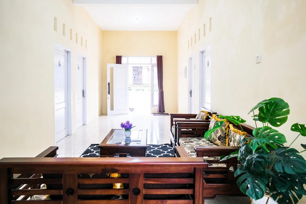RedDoorz Syariah near Jalan Dieng 6
