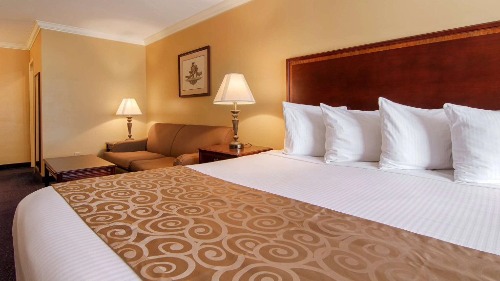Best Western Forest Inn