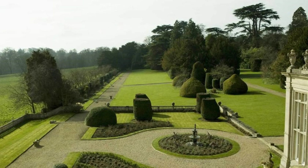 Stoke Rochford Hall