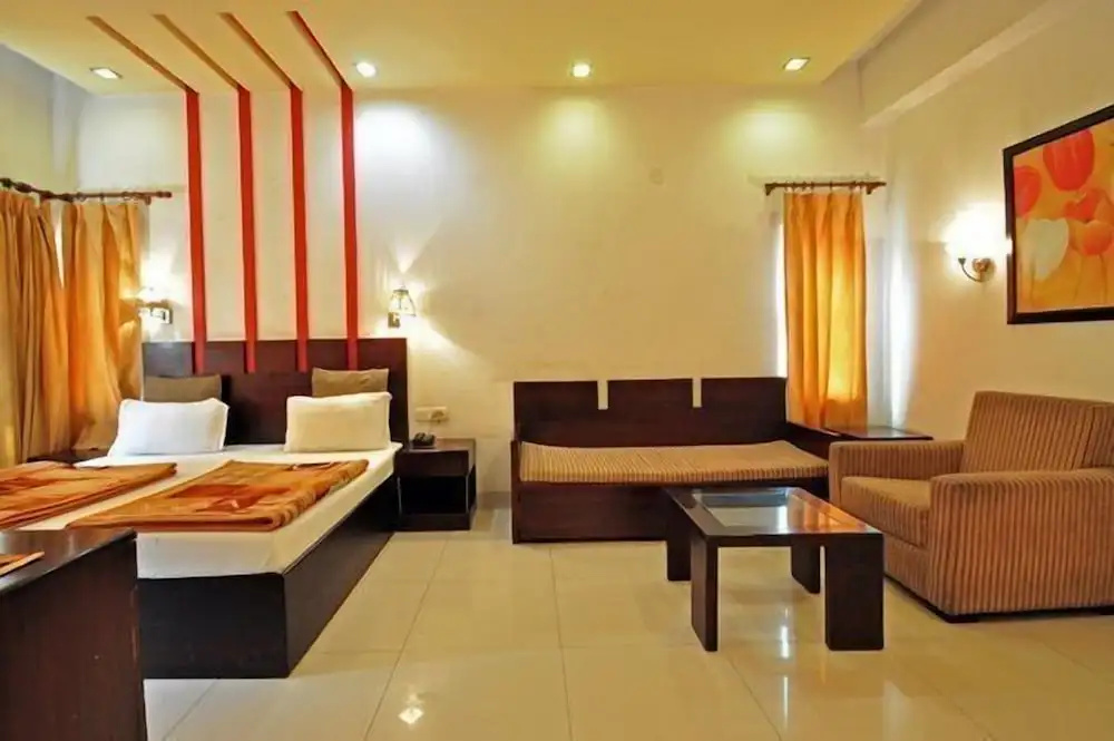 Hotel Raj Darbar