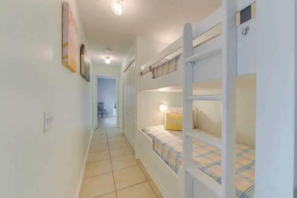 Cozy PCB Condo < 1/2 Mile to Public Beach Access!