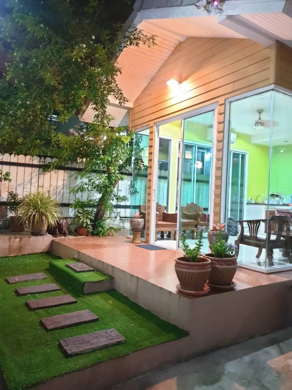 Papermoon Guesthouse