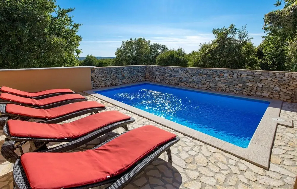 Stunning Home in Garica With Wifi and 4 Bedrooms