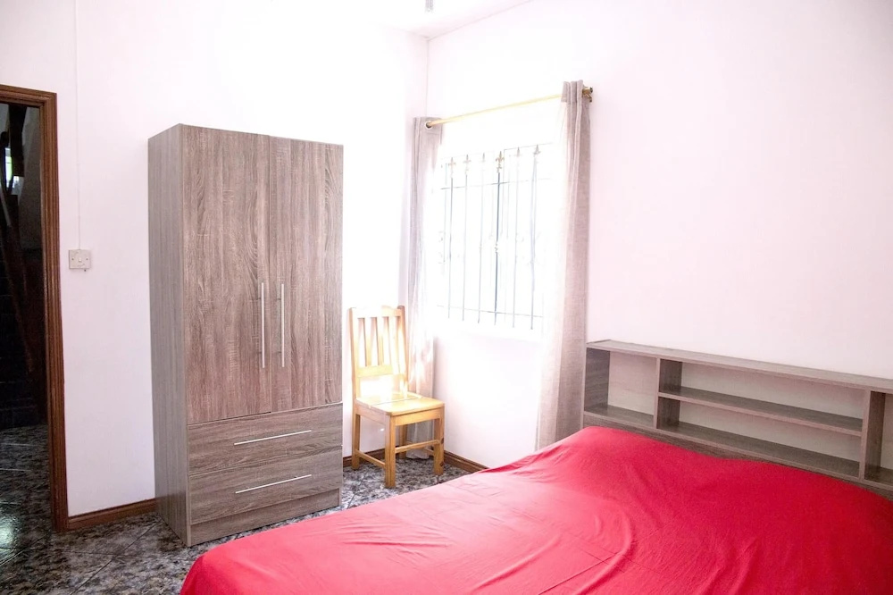 House With 3 Bedrooms in Flic en Flac, With Enclosed Garden and Wifi -