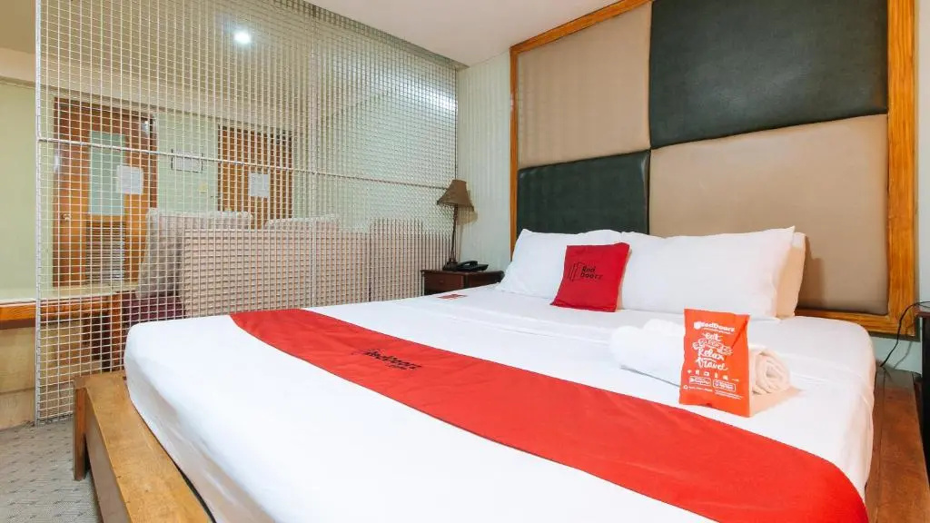 RedDoorz @ Timog Avenue Quezon City