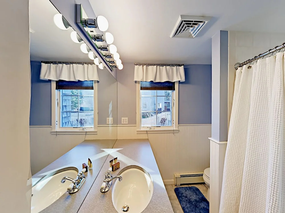 87 West Pond Rd Home 3 Bedrooms 2 Bathrooms Home