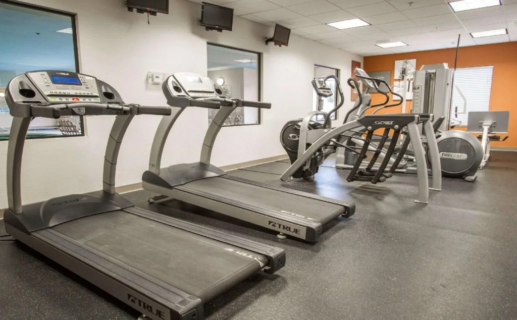 Comfort Suites Grand Rapids North
