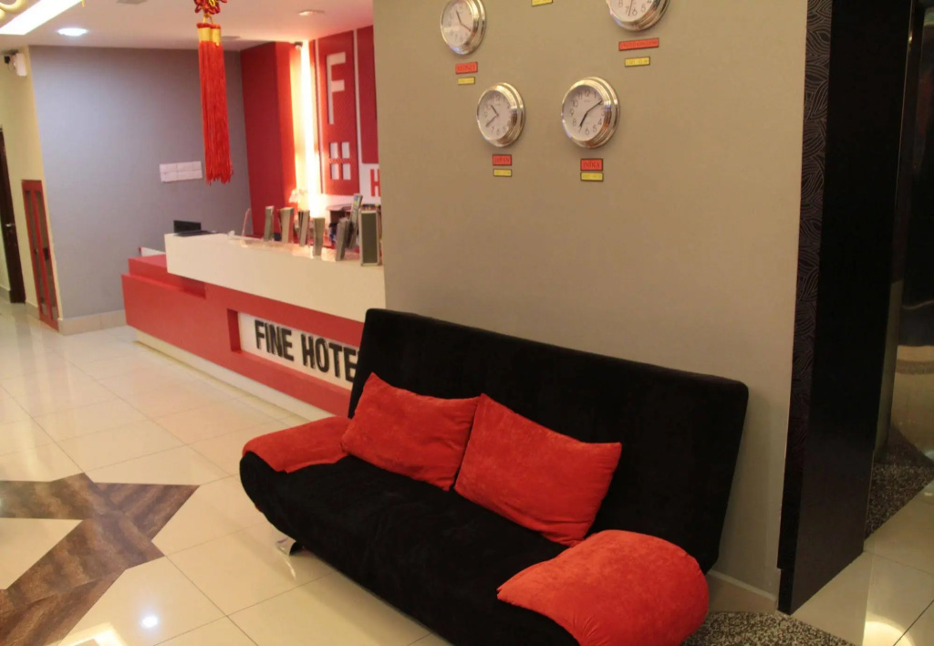 FINE Hotel