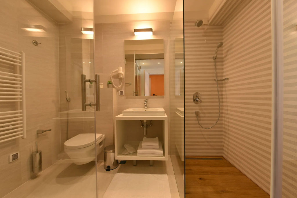 Apeiro City Avant-garde Hotel