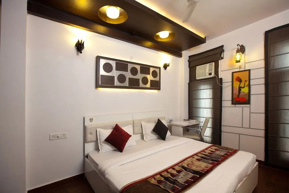 OYO 319 Rk Residency