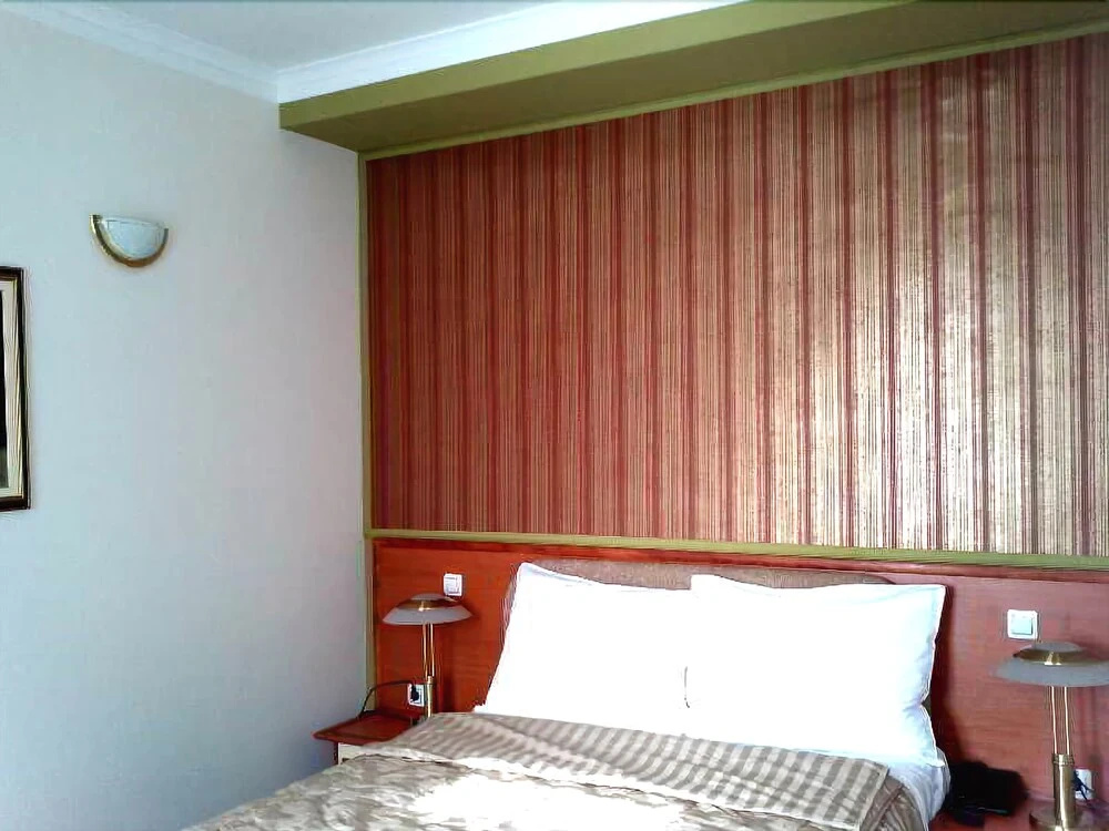 Hotel Leotar
