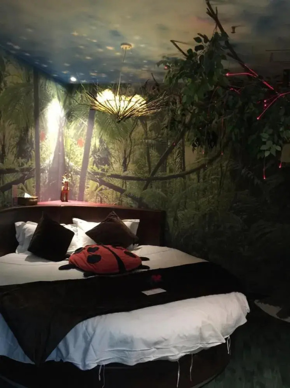 Tianhou Hotel