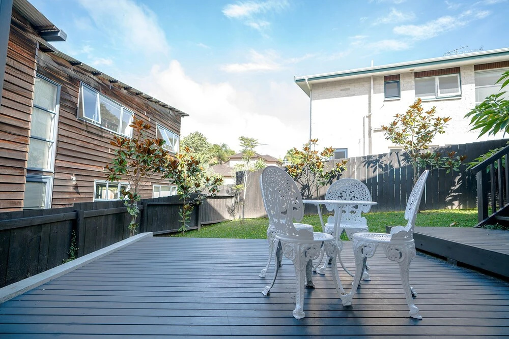 Artemis Modern 2 bedrooms unit in Castor Bay