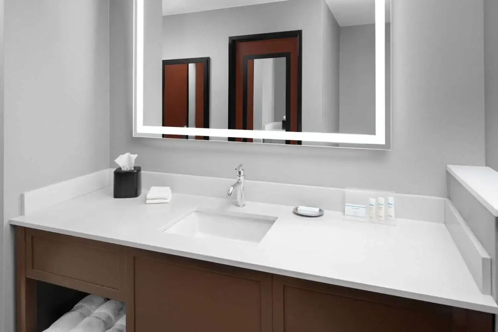Hampton Inn Phoenix - Biltmore